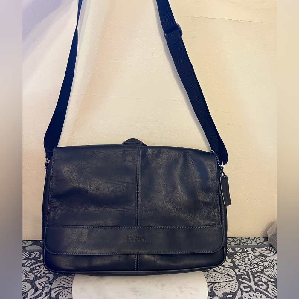 Kenneth Cole Leather Messenger Bag